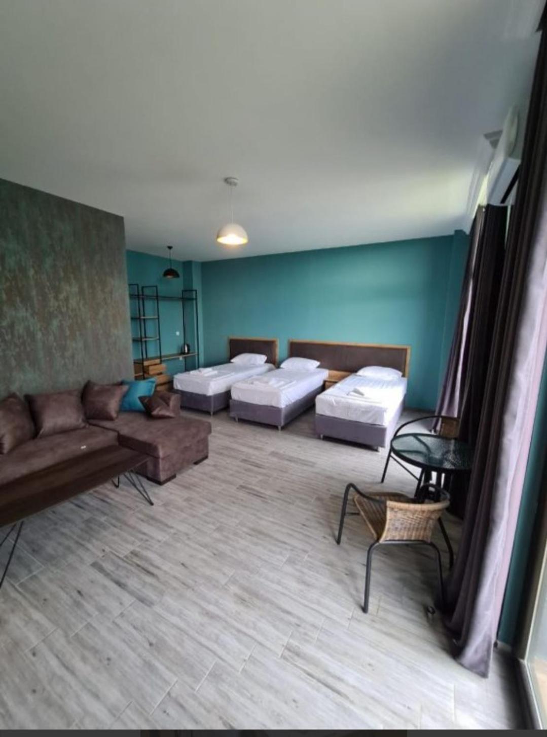 Casa Del Mar 호텔 크바리아티 객실 사진